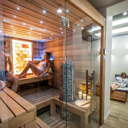 Aparthotel Minaret & Relax Pecs