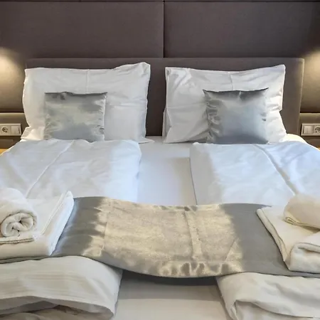 Aparthotel Minaret & Relax Pecs